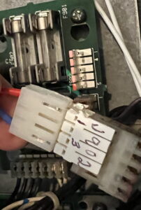 Connector to J902 plug from the power supply